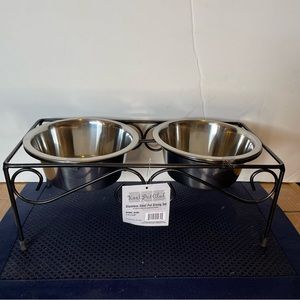 Pet dining set